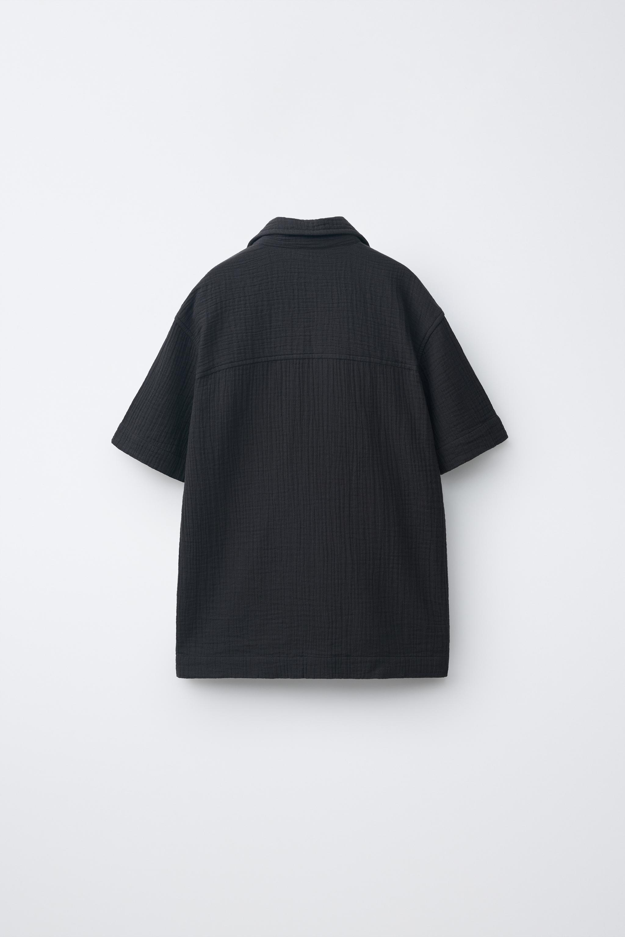 TEXTURED SPREAD COLLAR SHIRT